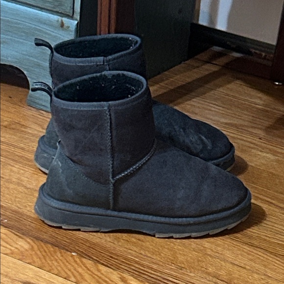 EMU Australia Suede & Sheep’s Fur Ankle Boots - Picture 3 of 4